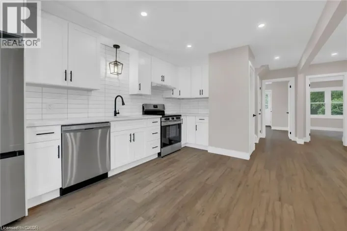 126 AUBURN Avenue, Hamilton