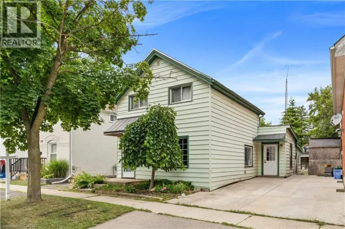 126 CAYUGA Street, Brantford