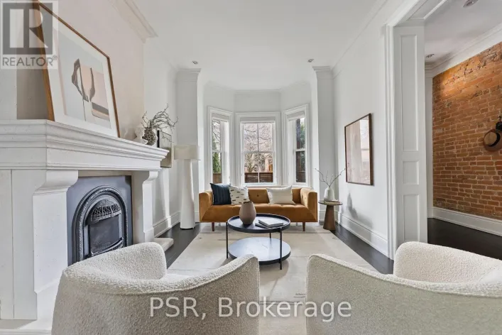 126 DOVERCOURT ROAD, Toronto