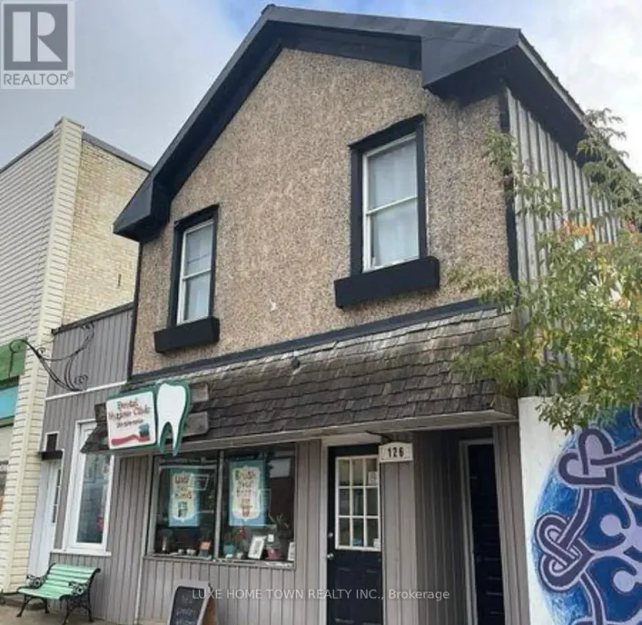 126 GARAFRAXA STREET, West Grey