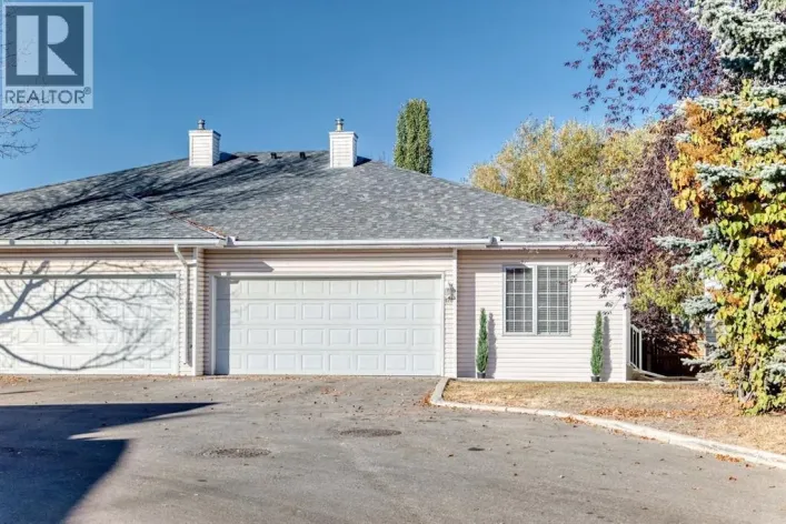 126 Hawkstone Manor NW, Calgary