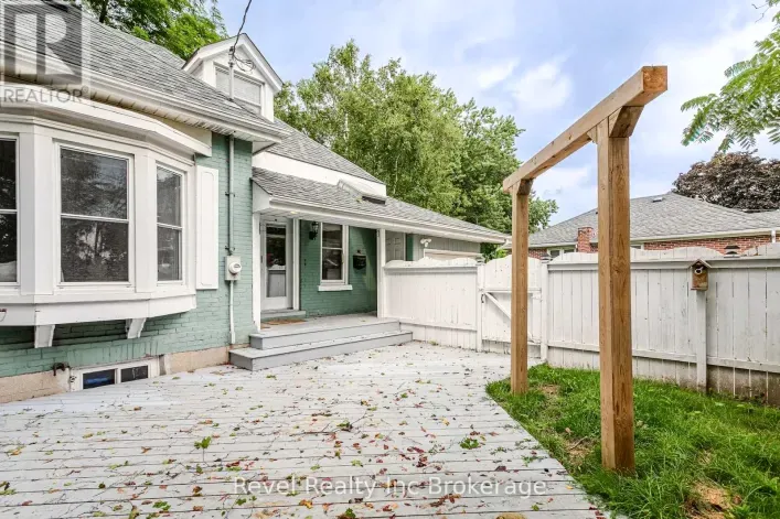 126 HURON STREET, Woodstock