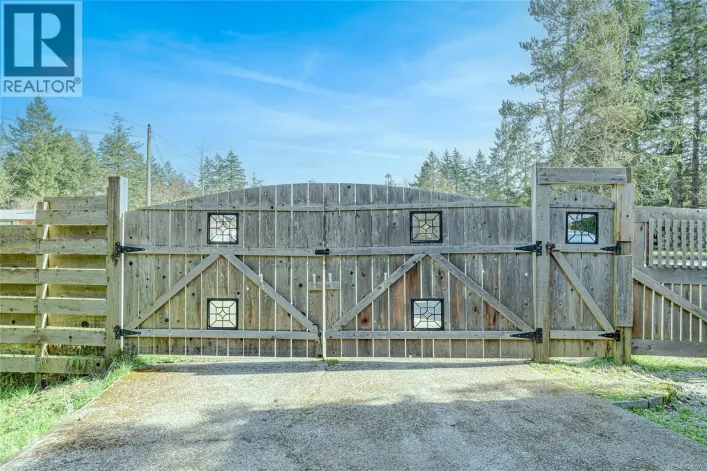 126 Maliview Dr, Salt Spring