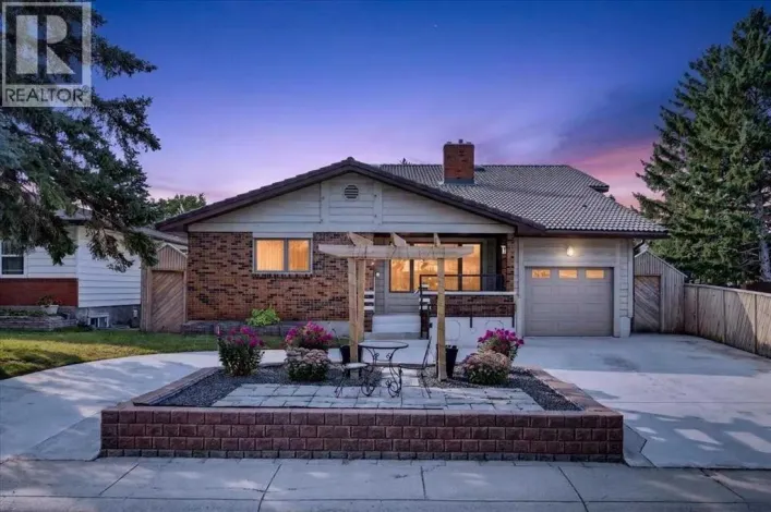 126 Marbrooke Circle NE, Calgary