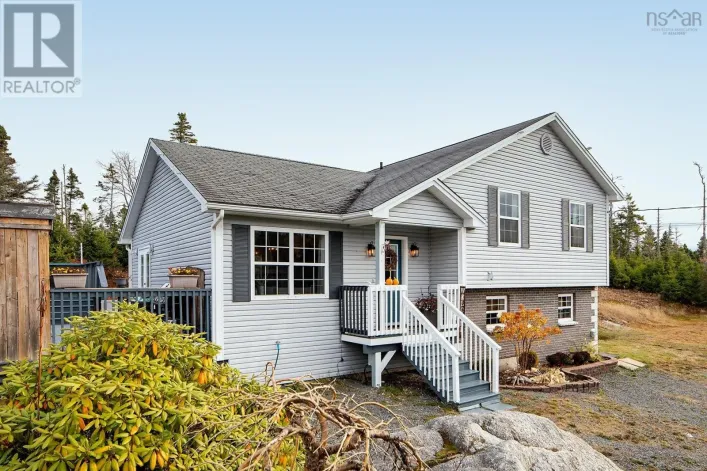 126 Middle Village Road, West Dover