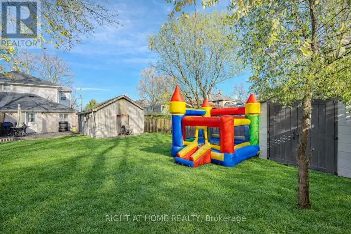 126 POPLAR AVENUE, Halton Hills