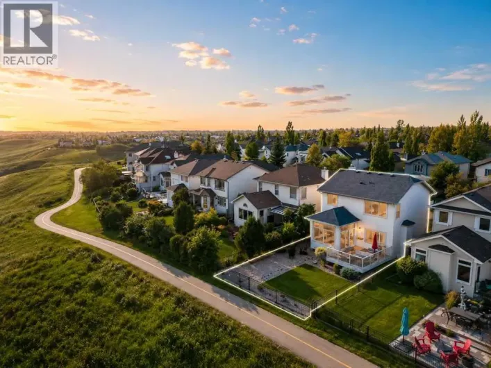 126 Tuscany Ravine Close NW, Calgary