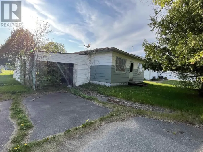 126 White St., Atikokan