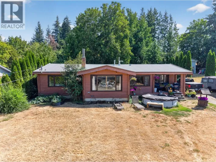 1260 16 Street NE, Salmon Arm