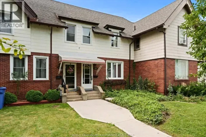 1261 MONMOUTH ROAD, Windsor
