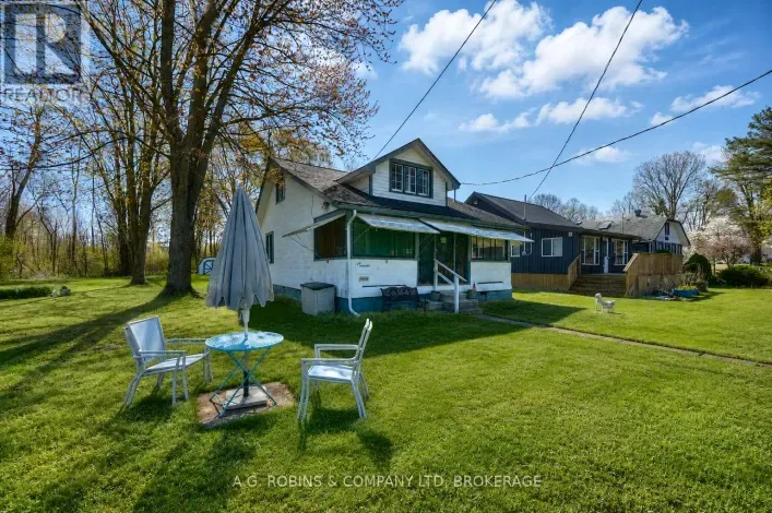 House for sale: 12645 SCHOOLEY ROAD, Wainfleet