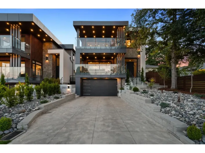 1265 KENT STREET, White Rock