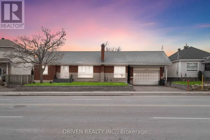 1266 WALKLEY ROAD, Ottawa