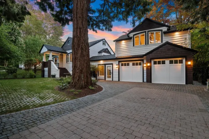 12682 CRESCENT ROAD, Surrey