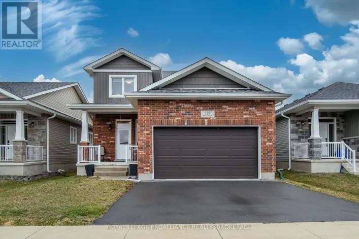 127 BRENNAN CRESCENT, Loyalist