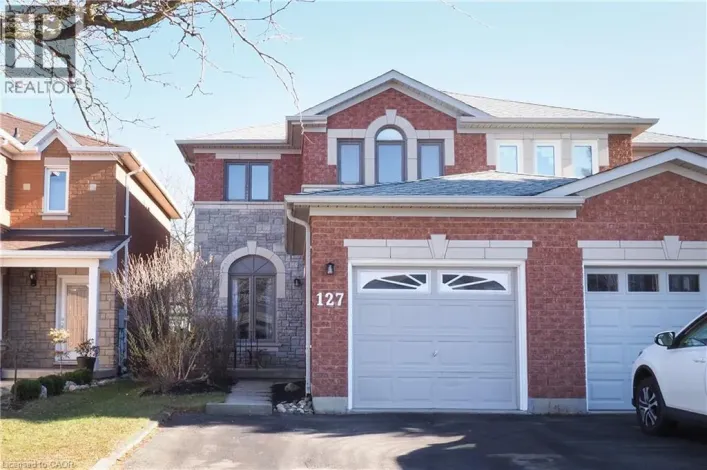 127 ESSEX POINT Drive, Cambridge