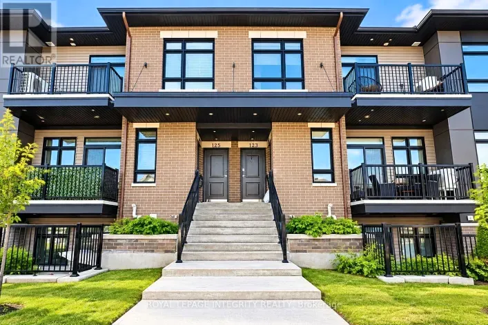 127 FAIRWEATHER STREET, Ottawa