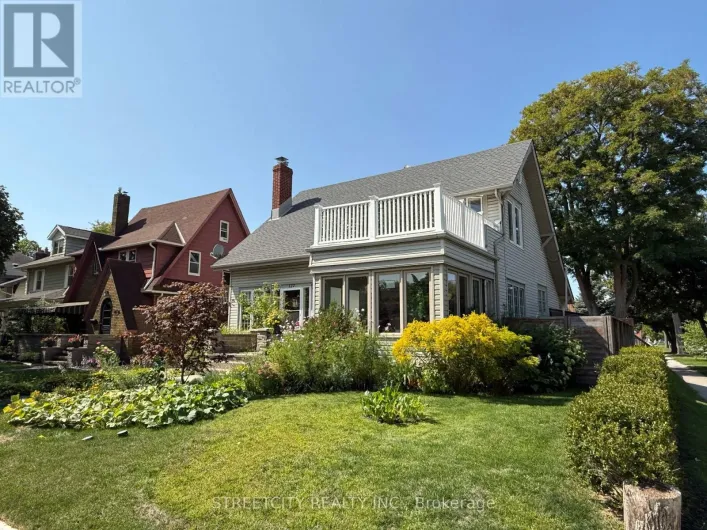 127 FLEMING STREET, Sarnia