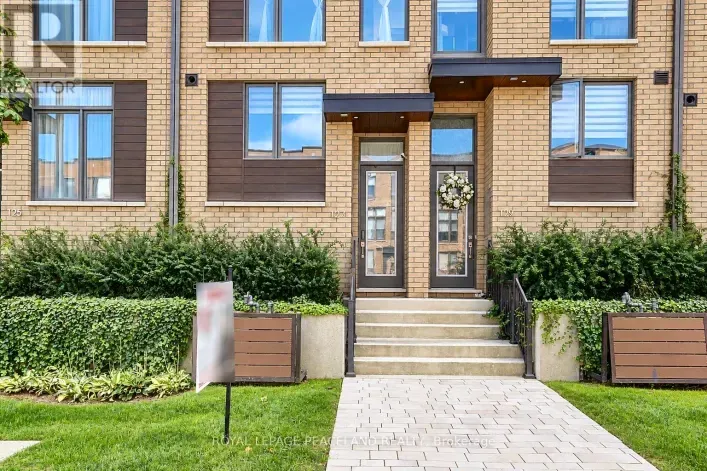 Row / Townhouse for sale: 127 GREEN GARDENS BOULEVARD, Toronto