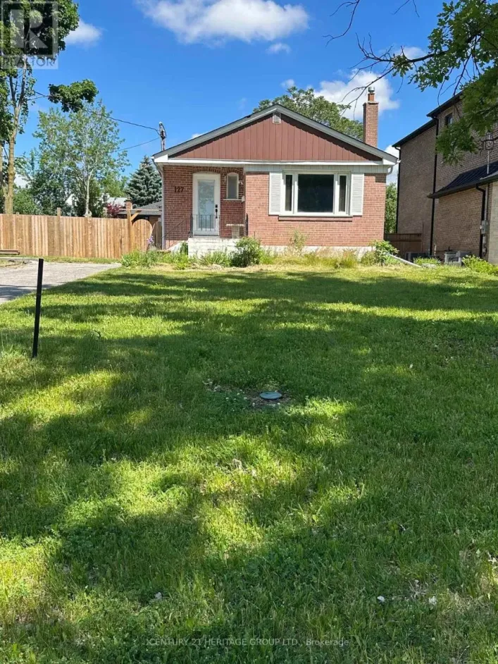 127 HARDING BOULEVARD, Richmond Hill