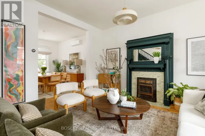 127 LISGAR STREET, Toronto