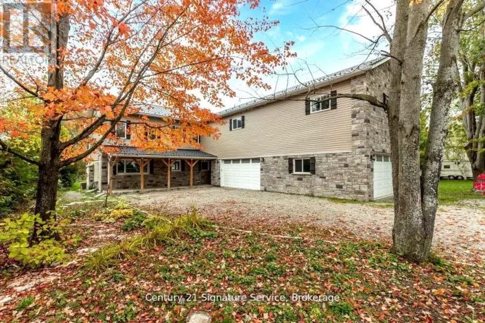 127 MASKINONGE ROAD, Tay