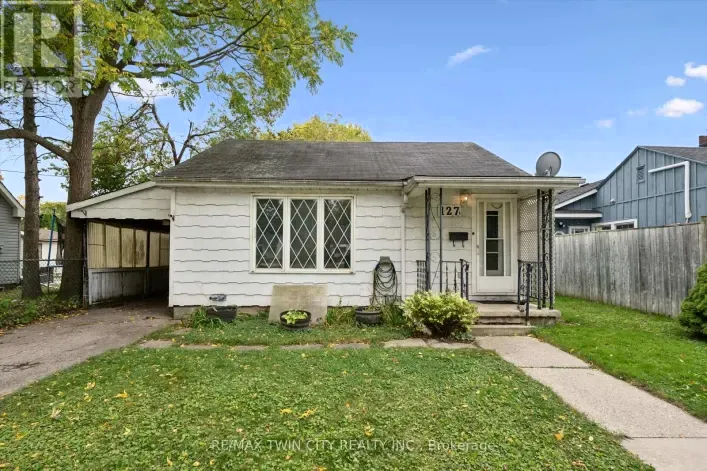 127 SPADINA ROAD E, Kitchener