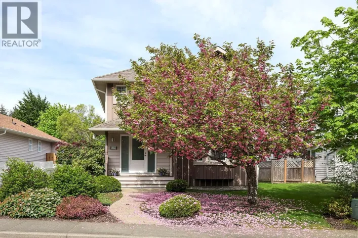 1272 Noel Ave, Comox