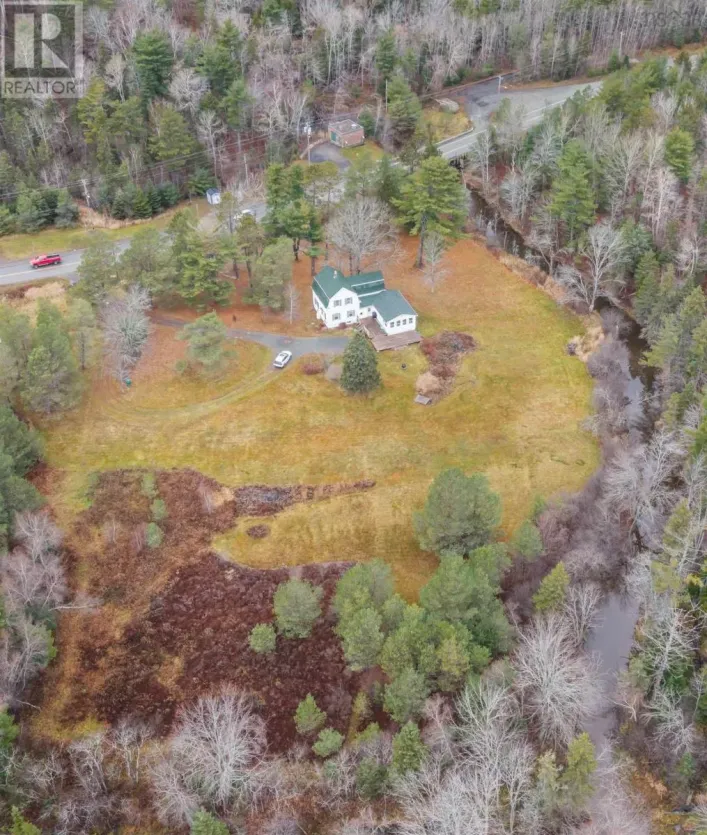 1273 North Main Street, Westville