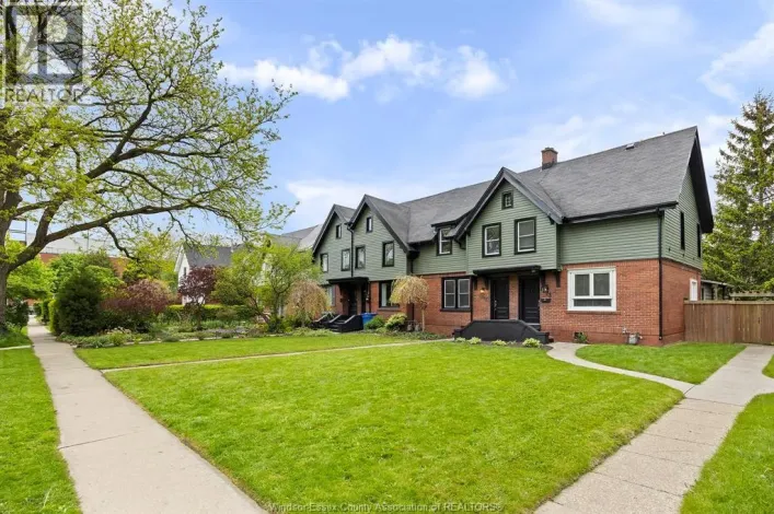 1275 Monmouth, Windsor