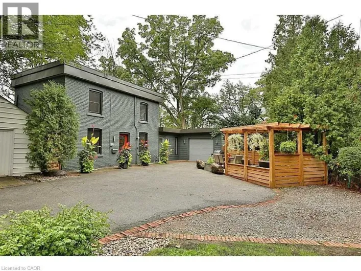 1276 SPRING GARDENS Road, Burlington