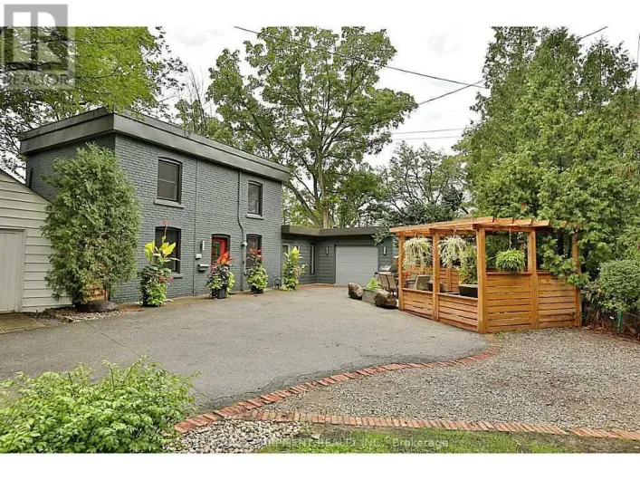 1276 SPRING GARDENS ROAD, Burlington