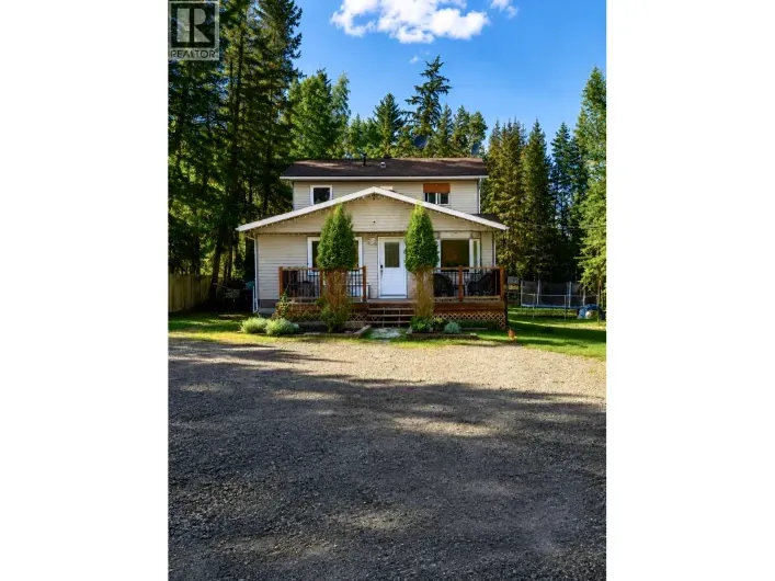 House for sale: 12776 PEACH AVENUE, Charlie Lake