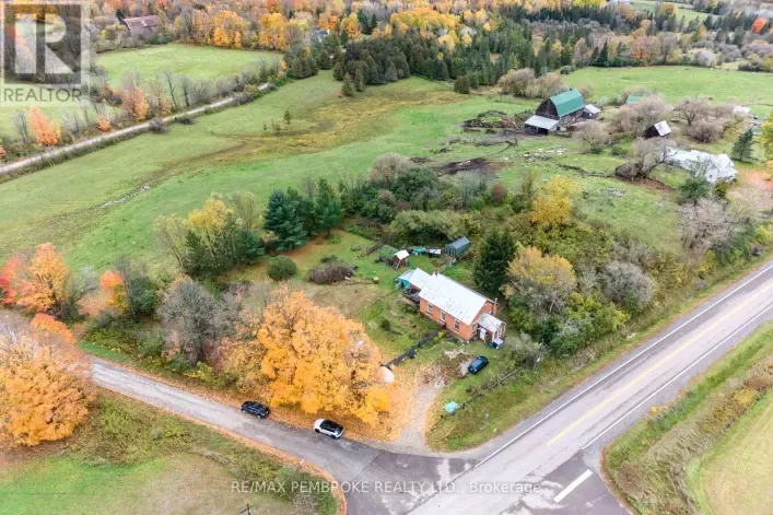 1279 FOY ROAD, Admaston/Bromley