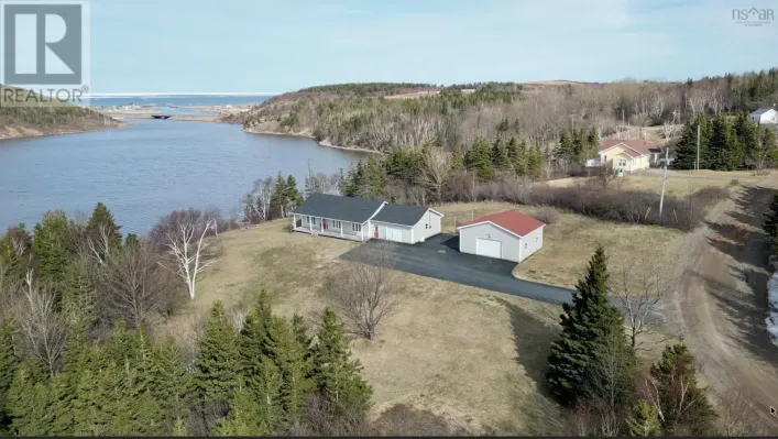 1279 MACGARRY ROAD, Grand Tang