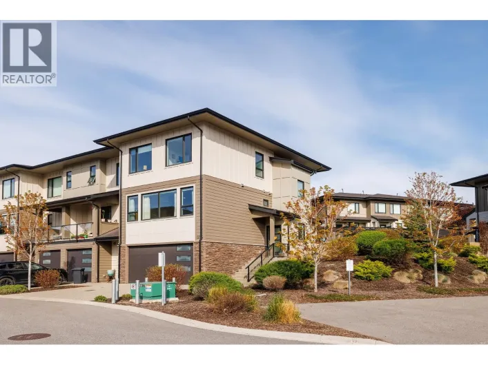 12798 Lake Hill Drive Unit# 52, Lake Country