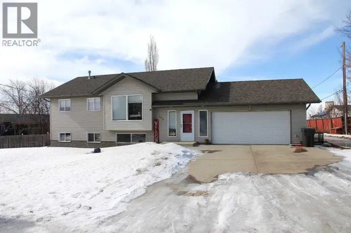 128 2 Avenue SE, Marshall