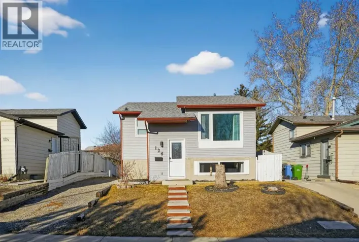 128 Bernard Close NW, Calgary