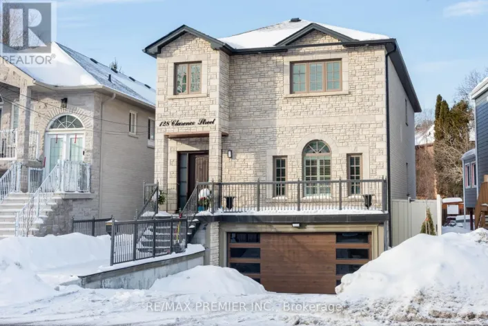 128 CLARENCE STREET, Vaughan