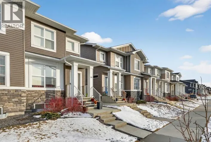 128 Corner Meadows Gate NE, Calgary