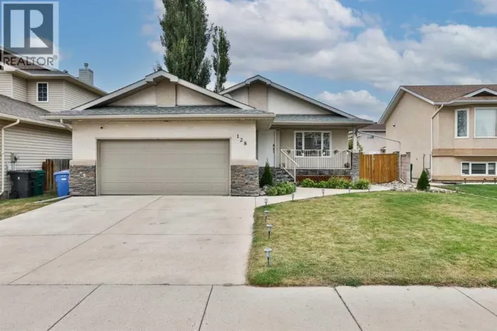 128 Cougar Road N, Lethbridge