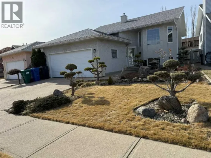 128 Heritage Boulevard W, Lethbridge