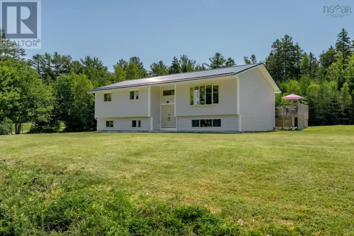 128 Middle River Road, Marriotts Cove