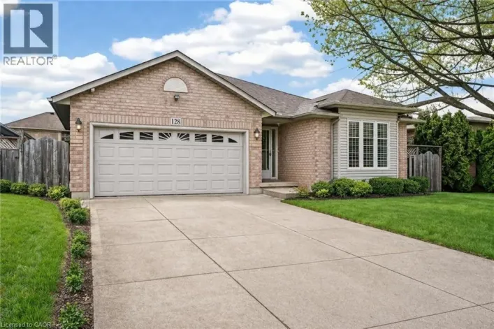 128 NUGENT Drive, Hamilton