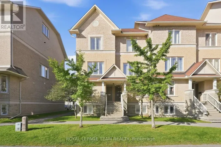 128 PASEO PRIVATE, Ottawa