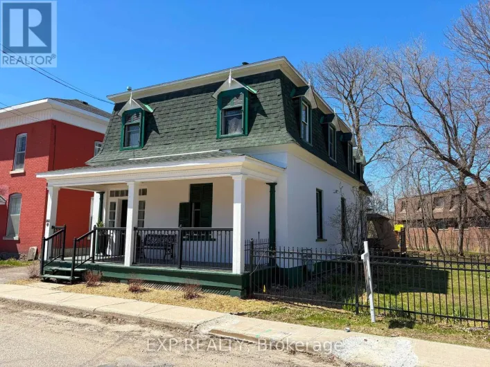 128 RENFREW AVENUE E, Renfrew