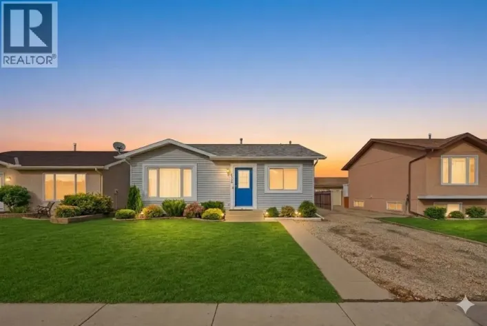 128 Ridgegate Way SW, Airdrie