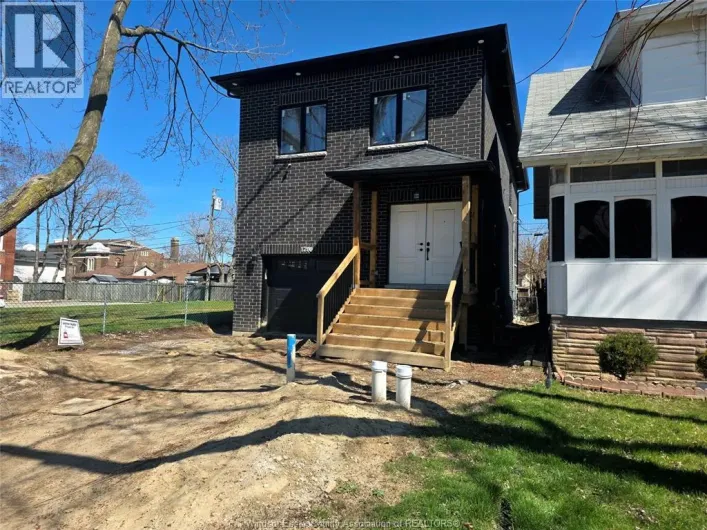 1280 DUFFERIN PLACE, Windsor