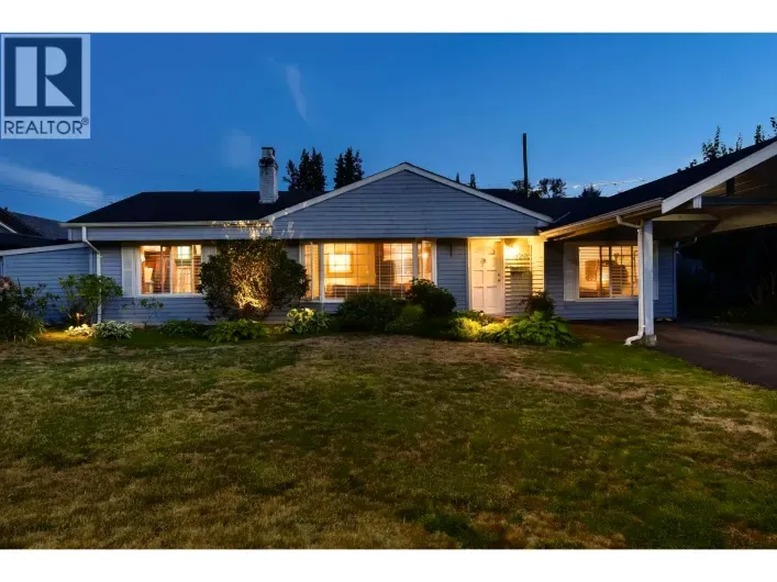 1283 PINEWOOD CRESCENT, North Vancouver