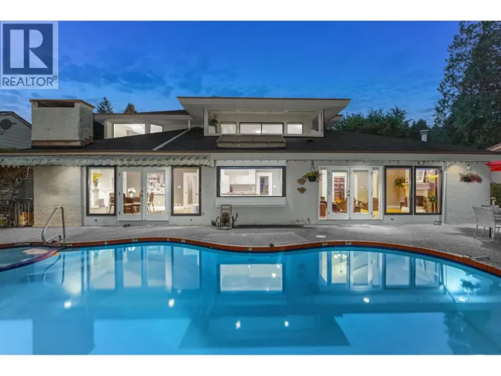 1285 CHARTWELL CRESCENT, West Vancouver
